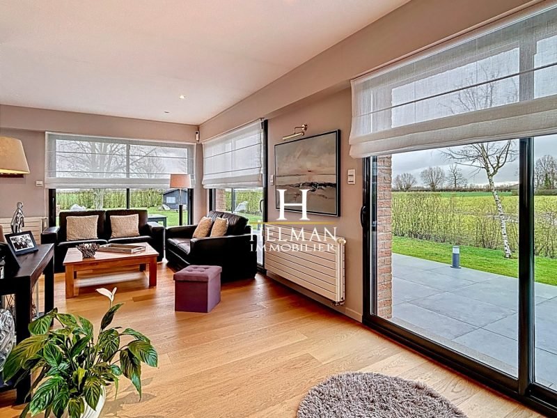 maison-individuelle-9-pieces-2600m2-esquelbecq-flandre-1771500108-VM3477_38_original